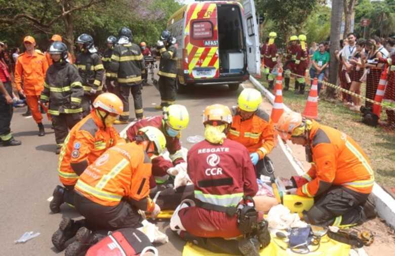 MSVia abre vagas para profissionais da saúde em 17 cidades de MS
