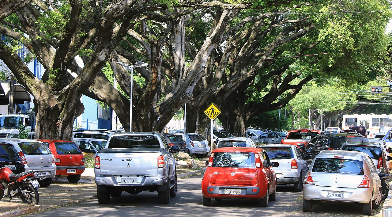 Posse de veículos cresce em MS, mas acidentes com motos disparam 