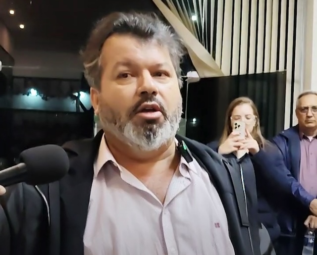 PT lança Carlos Bernardo como pré-candidato a deputado federal 