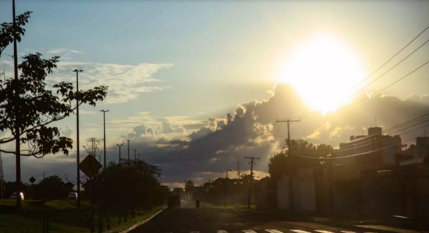 Quinta-feira será de calor com possibilidade de chuvas isoladas em MS