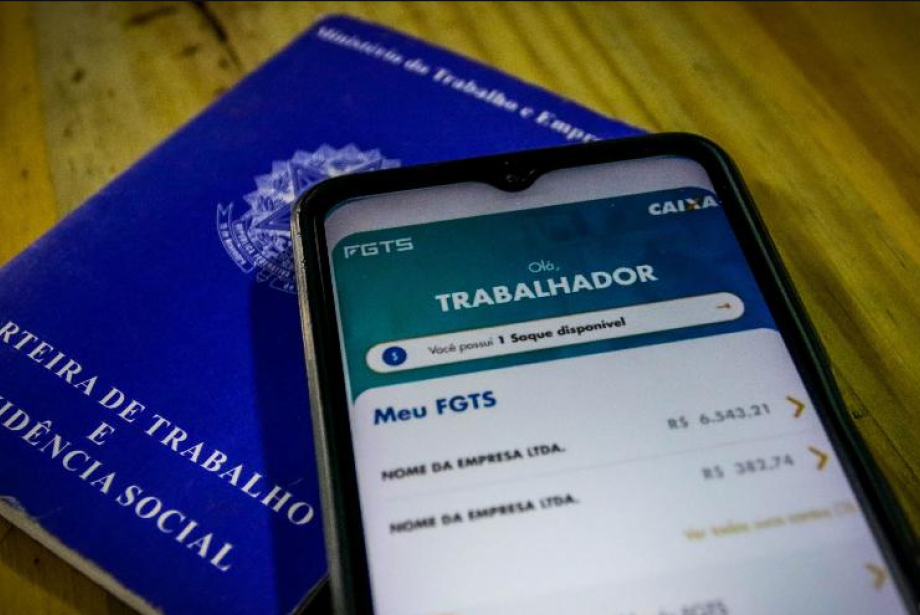 Governo começa a cobrar mais de R$ 375 milhões em dívidas de FGTS nesta semana 