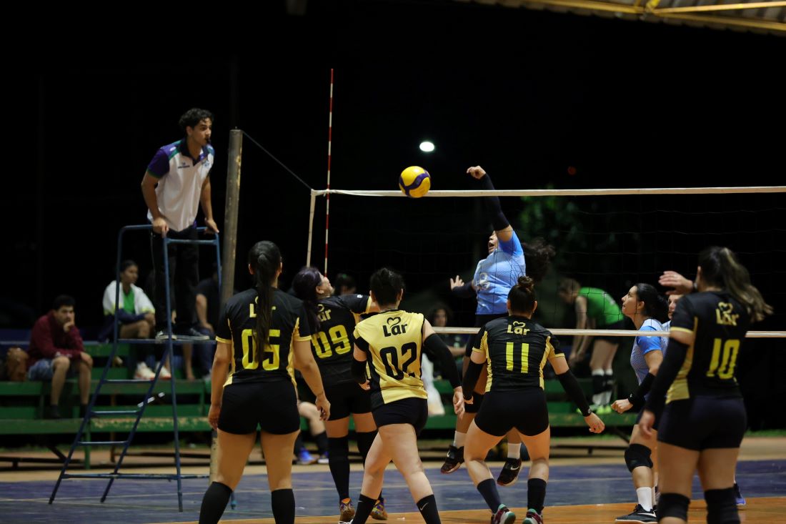 Jogos Abertos de Dourados entram na reta final com decisão no voleibol e início das quartas no futsal