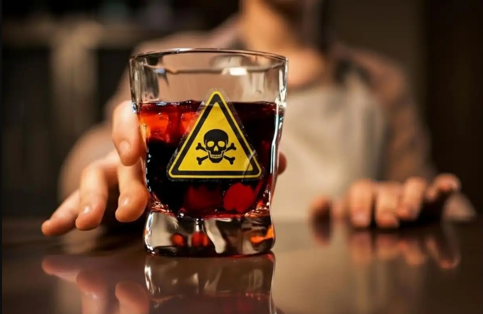 MS tem um caso e uma morte suspeitos de intoxicação por metanol, segundo a SES 