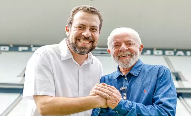 Lula anuncia Boulos como novo ministro-chefe da Secretaria-Geral da Presidência