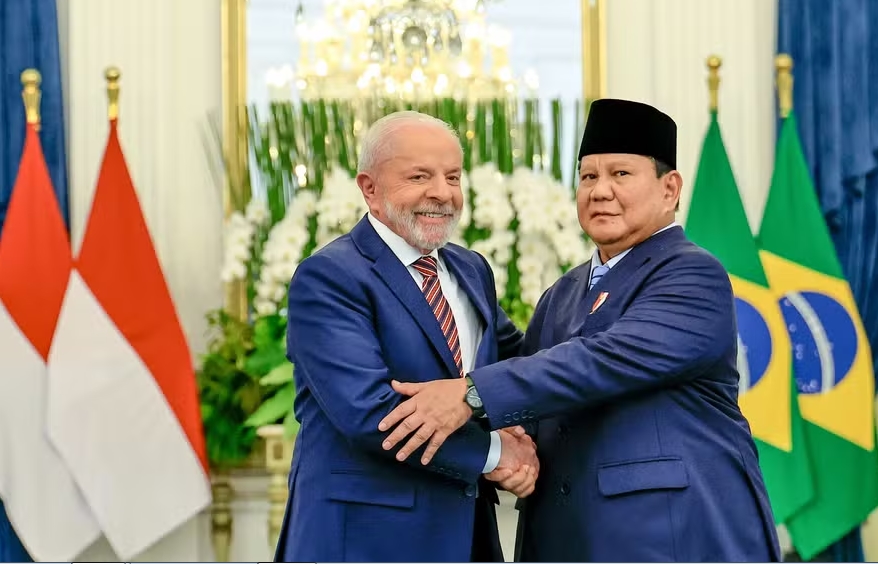 Lula confirma que disputará eleições de 2026: 'energia de 30 anos' 