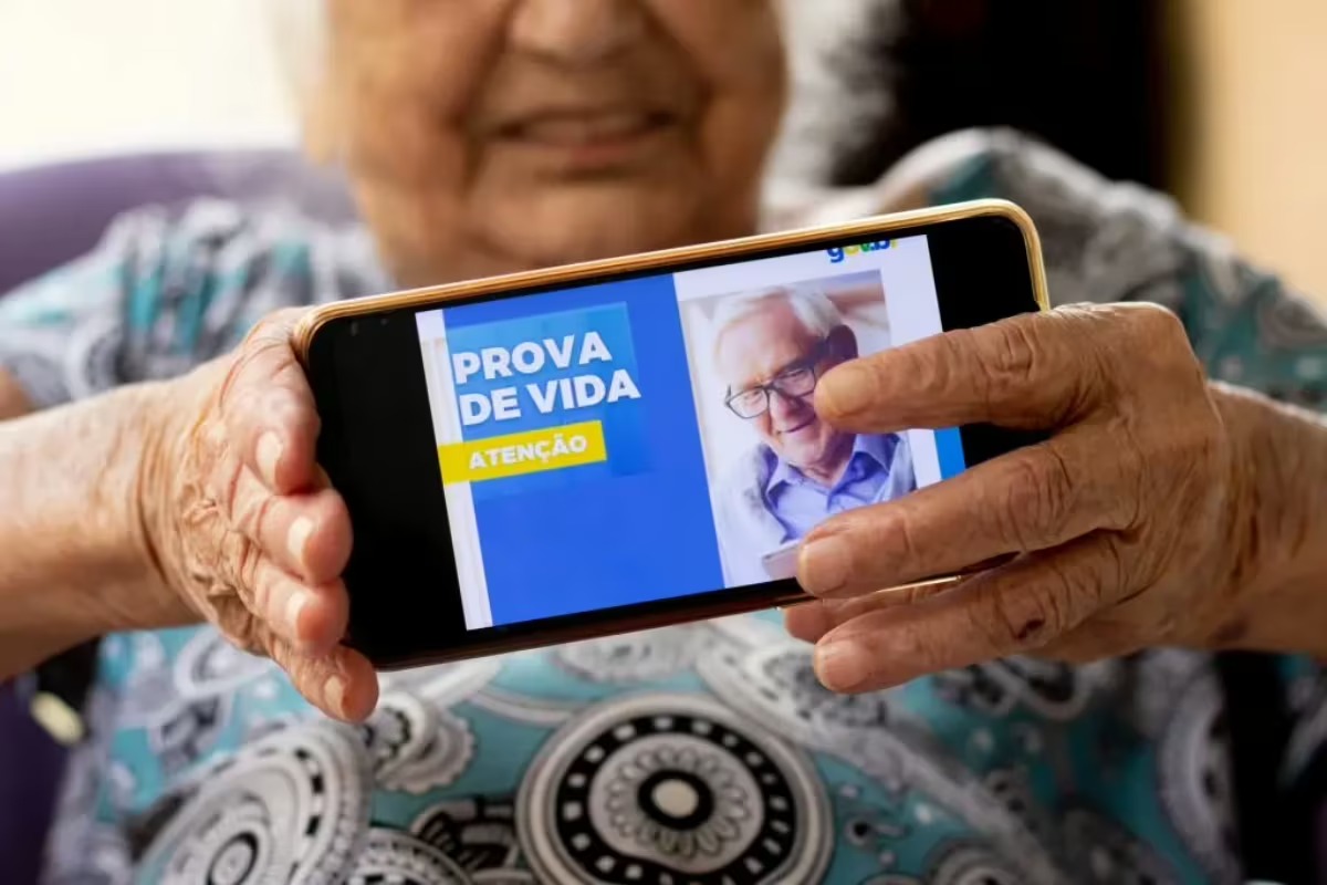 INSS convoca quatro milhões de beneficiários para fazer prova de vida 