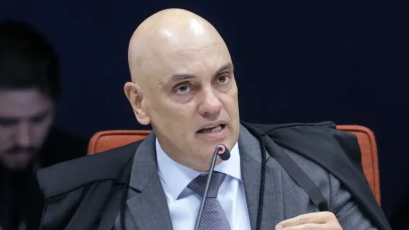 Moraes vota por rejeitar recurso e abre caminho para prisão de Bolsonaro