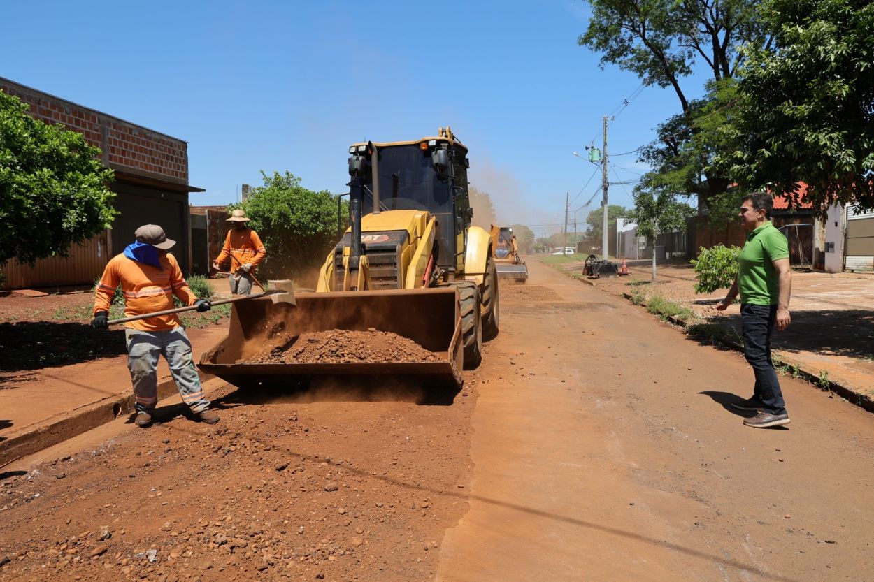 Prefeitura intensifica tapa-buracos no Jardim Guanabara e trabalhos avançam nos bairros 