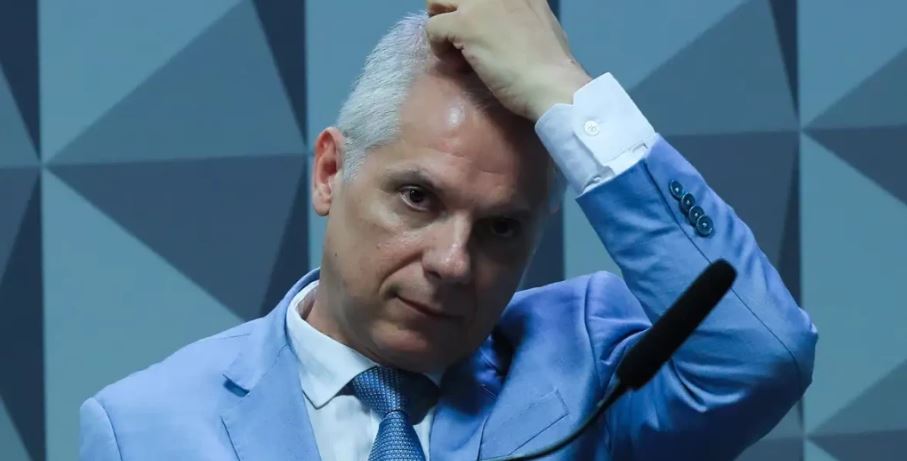 Ex-presidente do INSS, Alexandre Stefanutto, é preso na manhã desta quinta-feira (13)