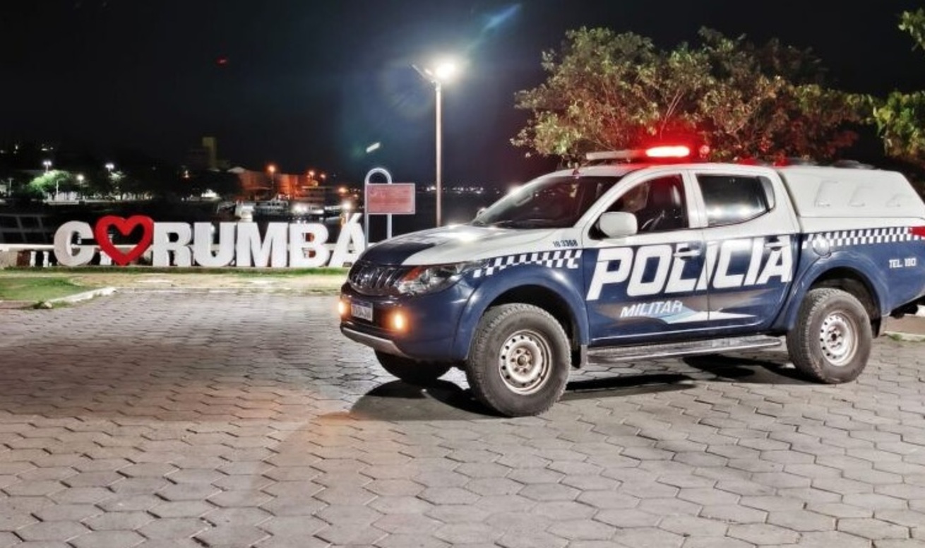 Confusão por R$ 70 termina em briga entre mãe e filha no meio da rua