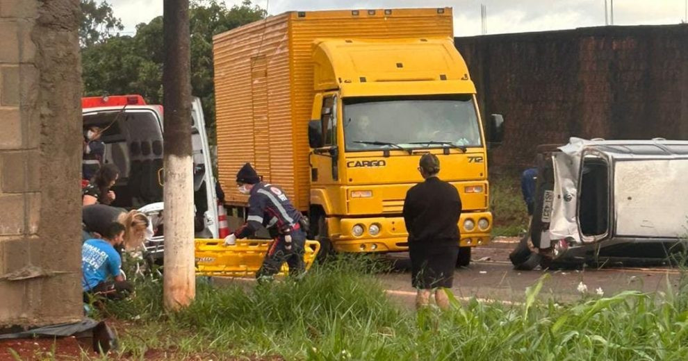 Jovem em surto psicótico provoca grave acidente no Rodoanel 