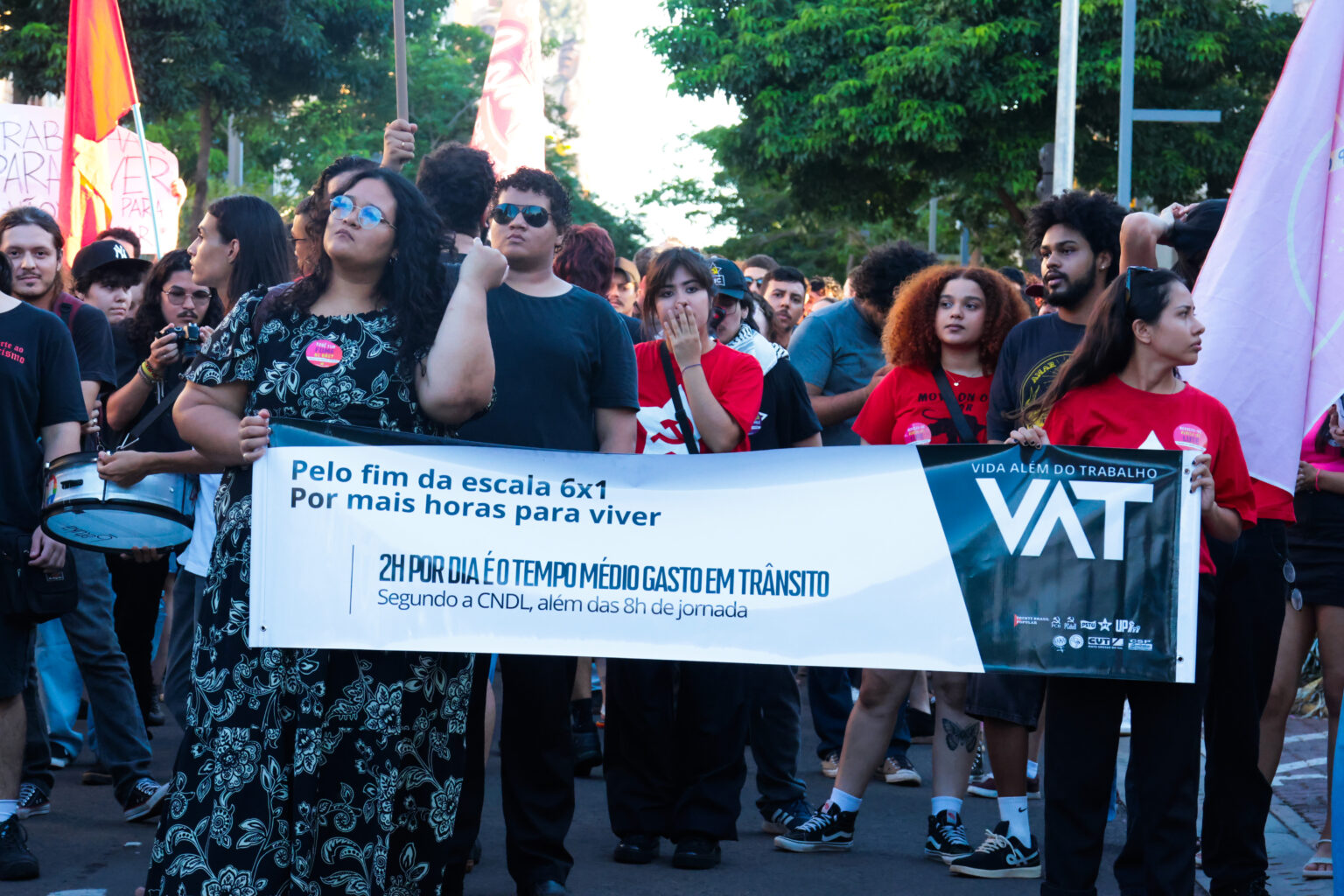 Jornada reduzida: PEC que transforma rotina de trabalho é aprovada na CCJ