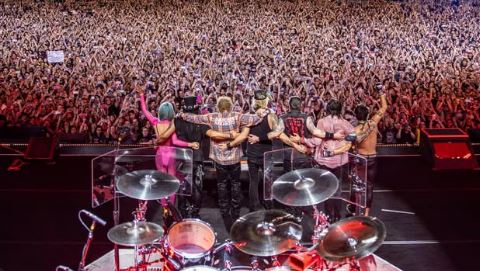 Guns N' Roses traz sua turnê para Campo Grande em abril de 2026