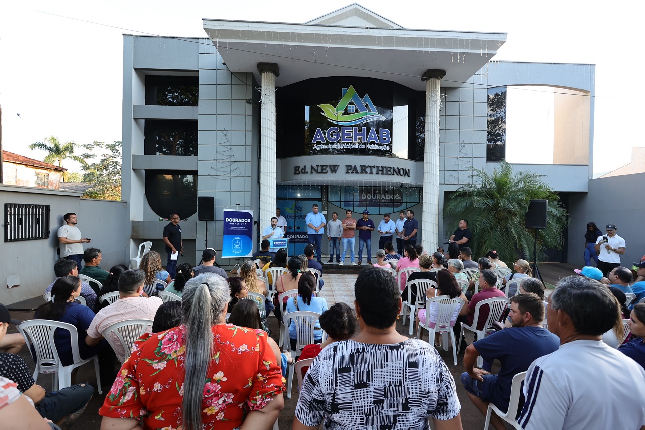 Prefeitura entrega mais 95 títulos e avança na regularização fundiária em Dourados