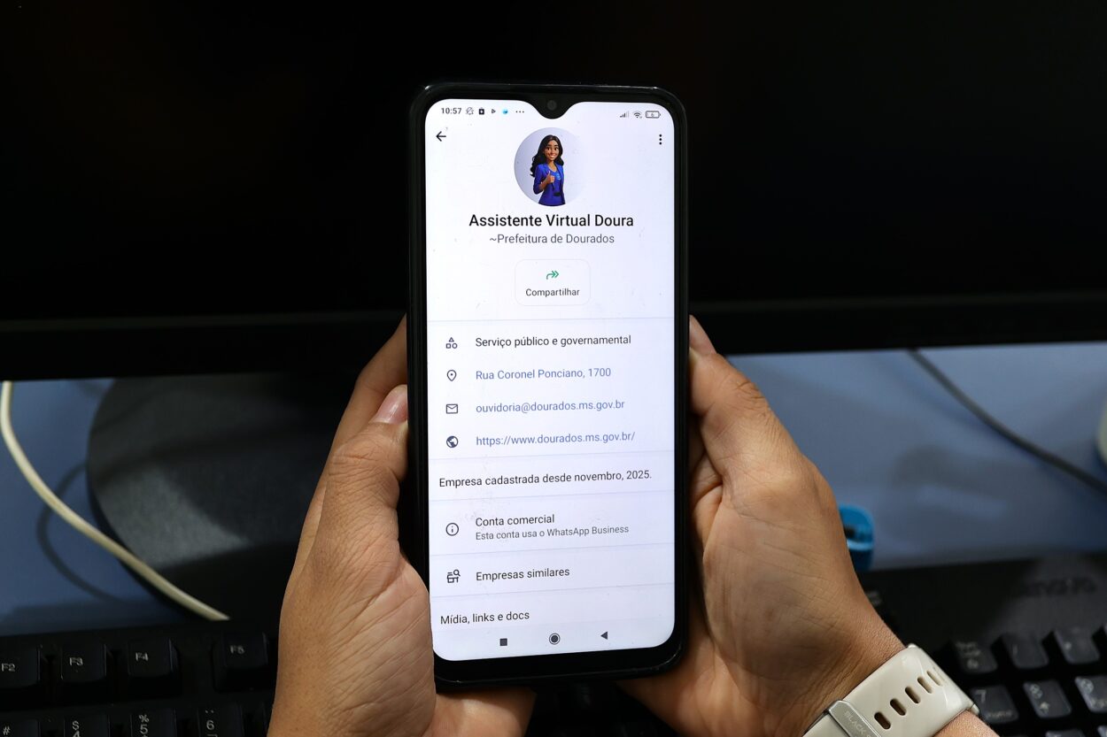 Prefeitura lança atendente virtual “Doura” e inicia modernização dos serviços públicos