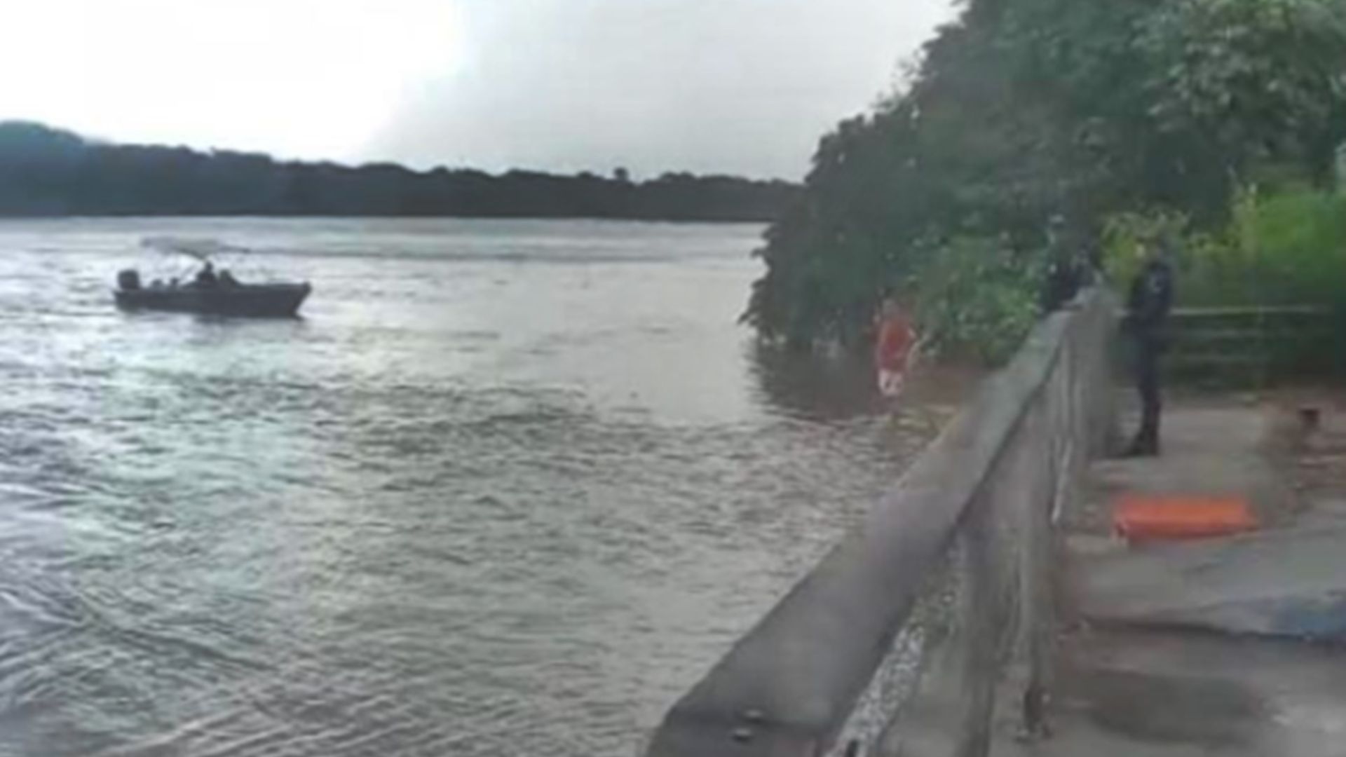 Dois banhistas desaparecem em rios de MS no feriado de Natal