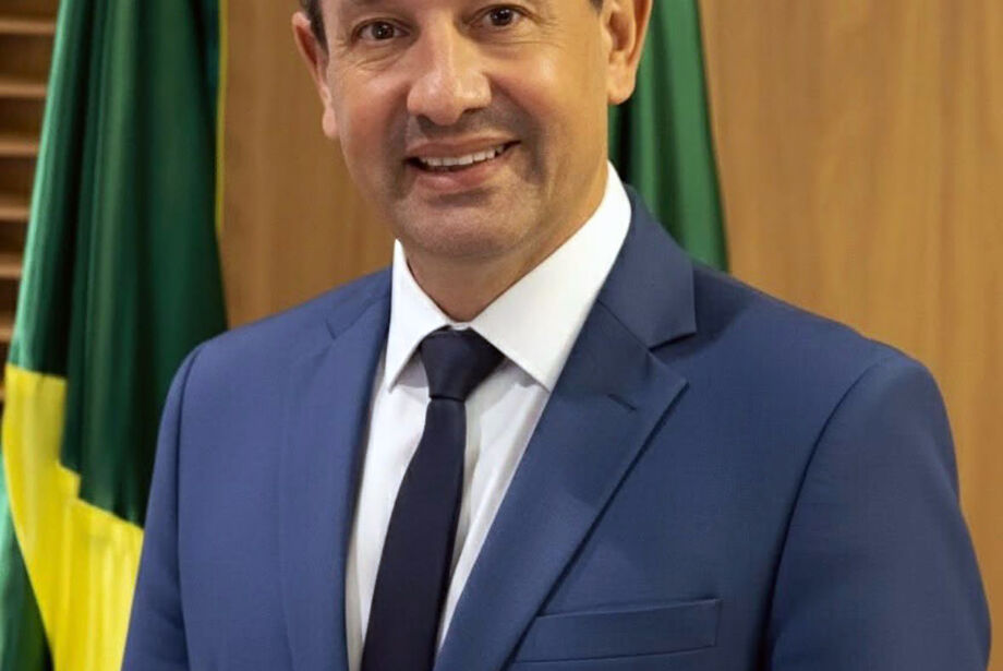 Walter Carneiro assume Casa Civil com foco em articulação e resultados