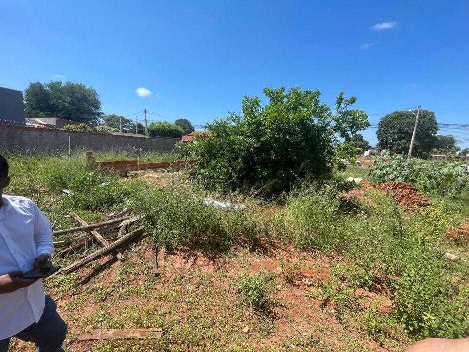 Morte misteriosa em Três Lagoas: Corpo de idoso é encontrado em local abandonado