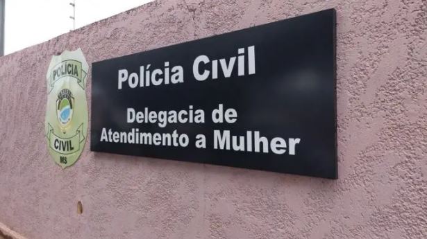 Mulher é agredida com facão pelo companheiro após recusar relação sexual