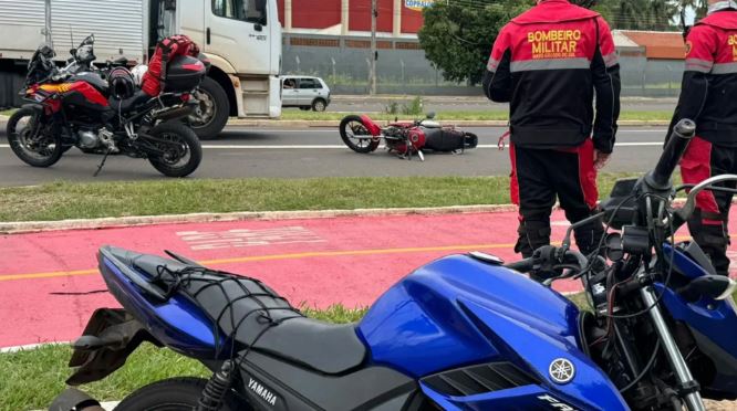 Acidente entre duas motos deixa três feridos em Campo Grande