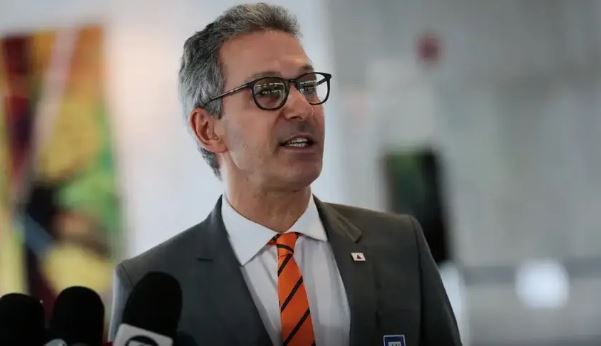 Após elogio do PL, Zema diz que não foi convidado para ser vice de Flávio Bolsonaro