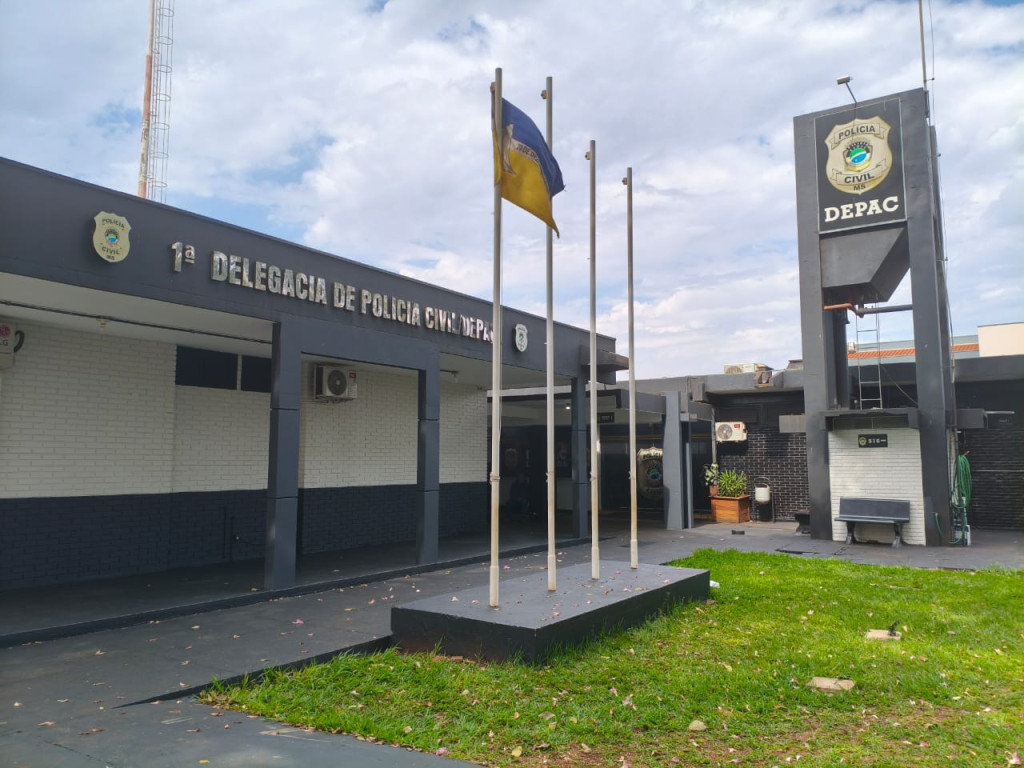 Mulher é denunciada por racismo e intolerância religiosa após ataque em rede social