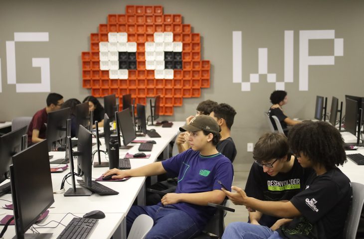 Programa estadual oferece 124 vagas em curso gratuito de tecnologia