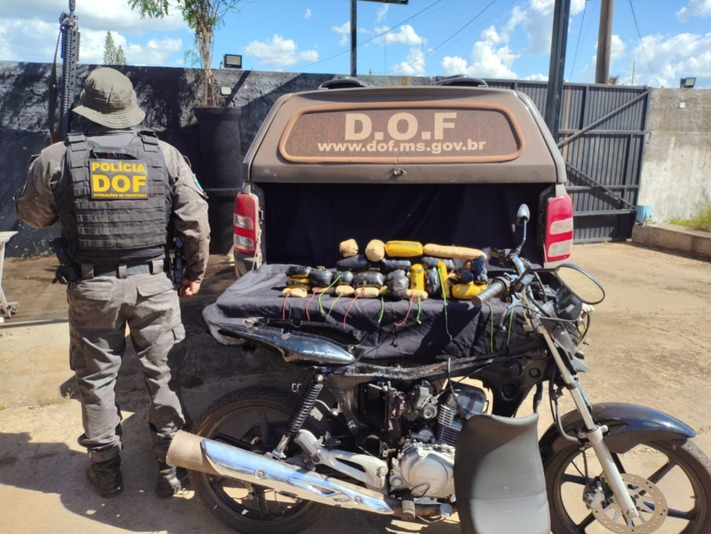 Douradense é preso transportando quase R$ 1 milhão em haxixe