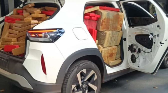 PRF prende homem com veículo lotado de maconha no anel viário de Dourados