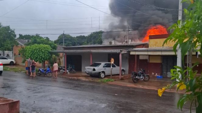 Tragédia no Bairro Guarani em Pedro Juan Caballero: criança morre em incêndio residencial