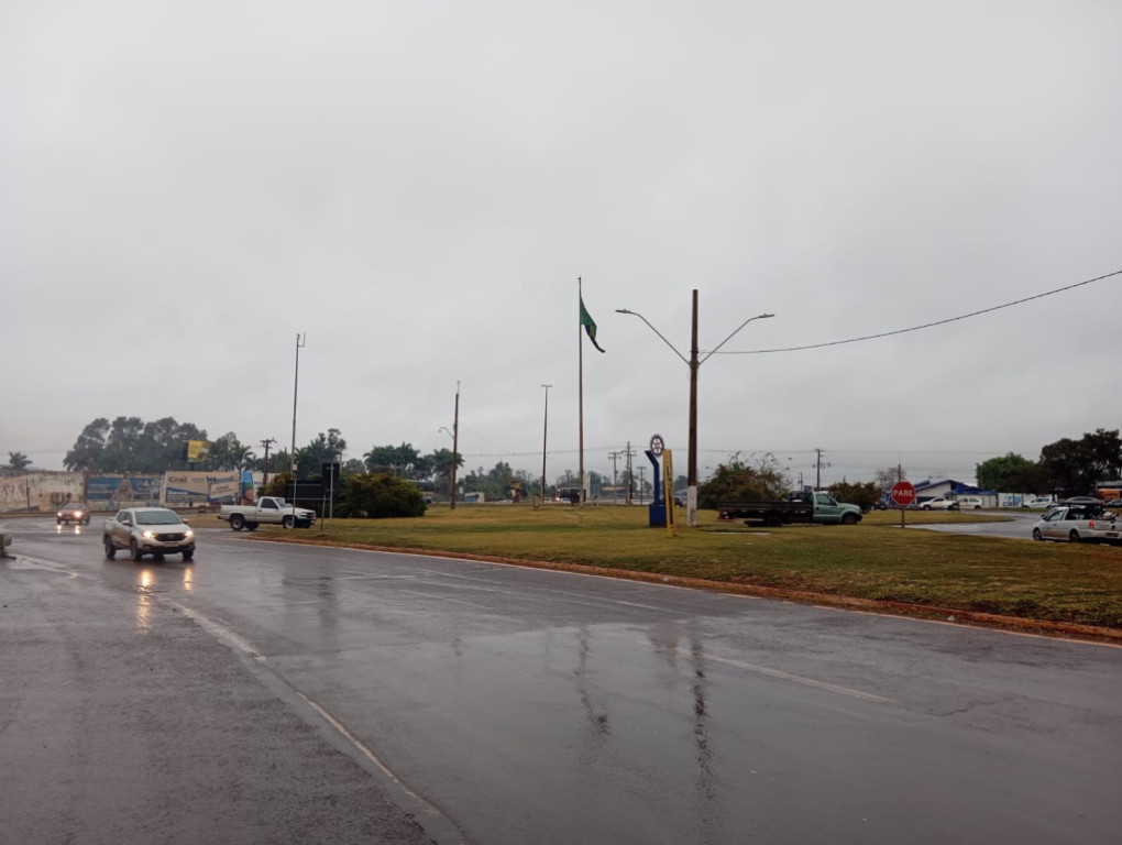 Dourados tem alerta para chuva intensa e tempestade nesta sexta-feira