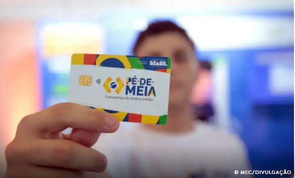 Pé-de-Meia Licenciaturas inicia inscrições com bolsa de R$ 1.050 mensais