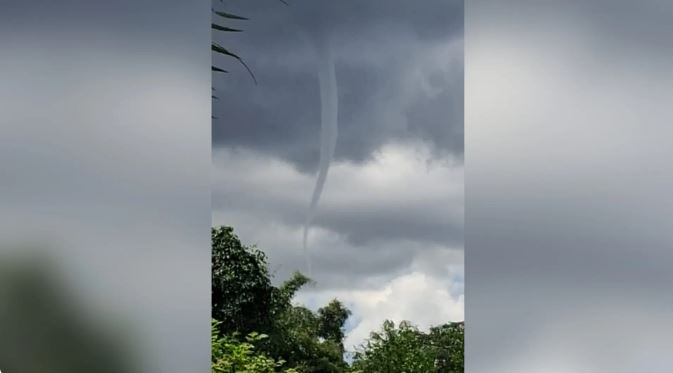 São Gabriel do Oeste volta a registrar nuvem funil; especialista explica riscos