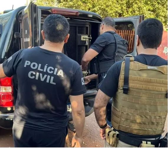 Professor é preso após investigação sobre crime sexual contra adolescente