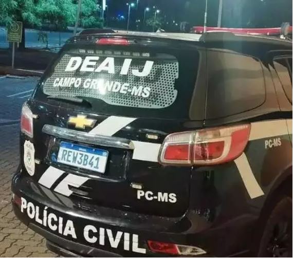 Nudes falsos criados por IA são vendidos dentro de escola por até R$ 50 em Campo Grande