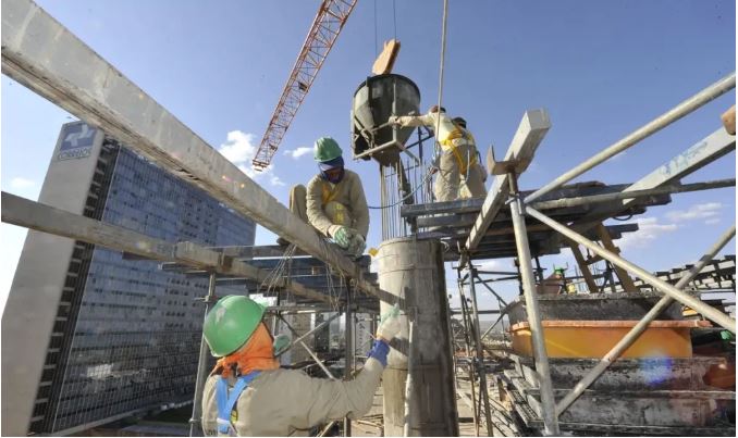 Inflação e crescimento econômico seguem estáveis nas previsões do mercado financeiro