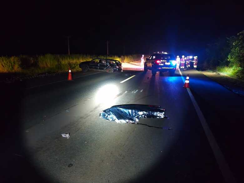 Contrabandista morre após capotar carro e ser atropelado na BR-163 em Douradina