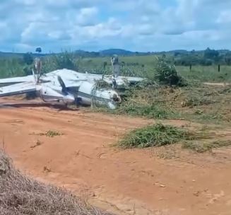 Aeronave de transporte aeromédico cai em Nova Bandeirantes (MT) e ninguém fica ferido