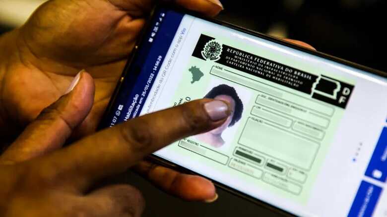 Medida provisória que prevê renovação automática da CNH é prorrogada por 60 dias