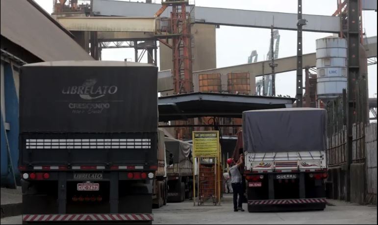 Governo propõe que estados zerem ICMS do diesel importado