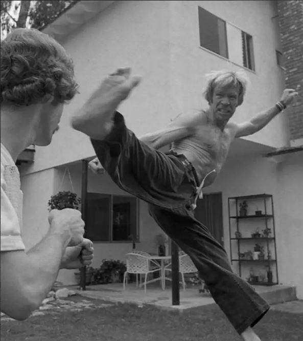 Astro das artes marciais e do cinema, Chuck Norris morre aos 86