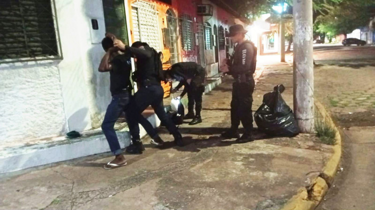 Guarda Civil captura foragido durante patrulhamento no centro de Corumbá