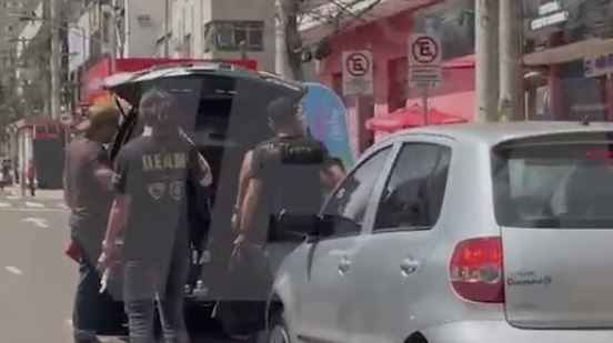 Homem com mandado por feminicídio é capturado dentro de instituto de identificação