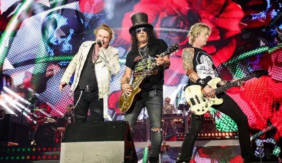 Guns N’ Roses reúne 35 mil pessoas: confira orientações para o evento