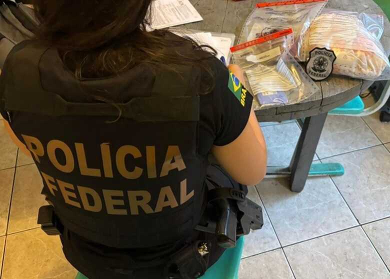 PF investiga suspeito de aliciar estudantes para exploração sexual pela internet