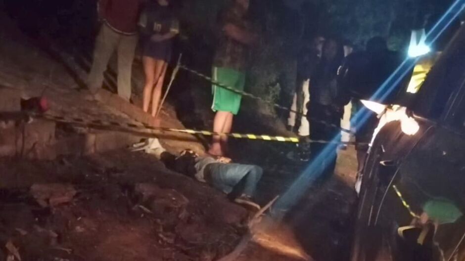 Homem encontrado morto na fronteira foi assassinado com 18 facadas