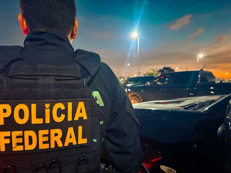 Polícia Federal cumpre mandados contra organização criminosa em MS