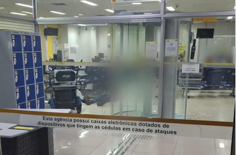 Homem em surto morre dentro de agência bancária em Campo Grande