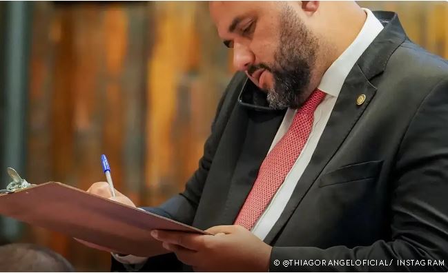 PF encontra mensagens de violência em celular de deputado preso no RJ